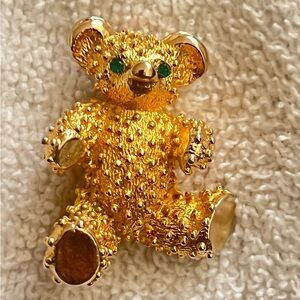 VTG Style Gold Tone Textured Teddy Bear Brooch Pin 1.5" Green Rhinestones 22g